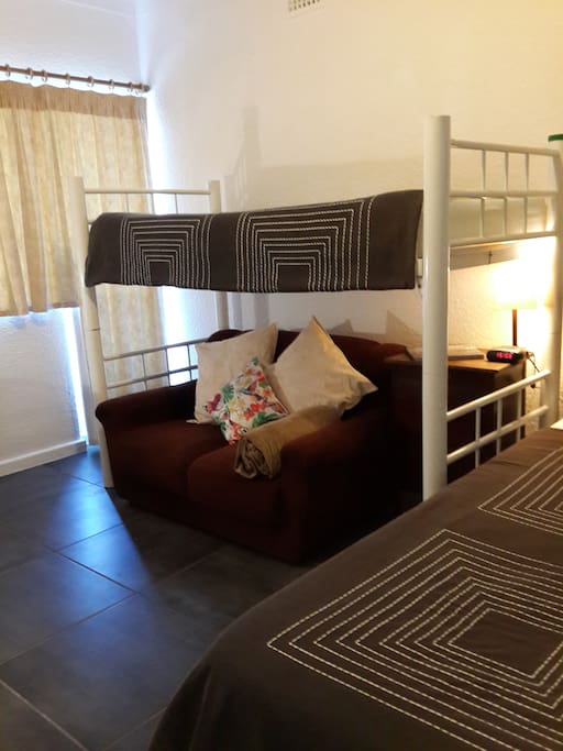 Bunkbed & 2 seater couch