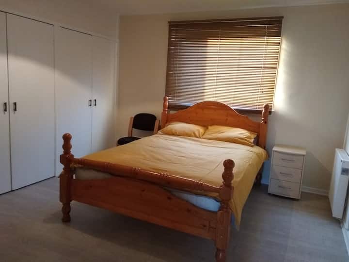 Dhomë gjumi 2