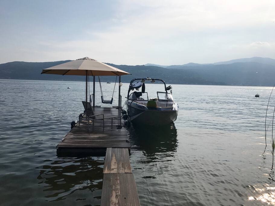 Boat (Nautique G23) included