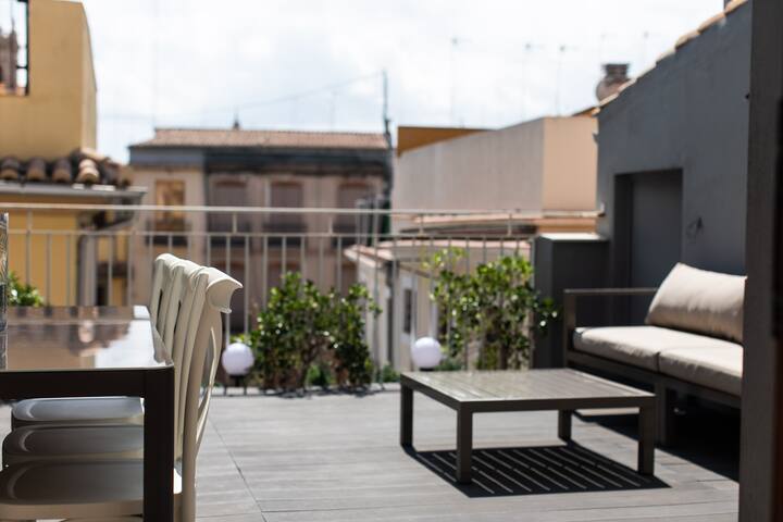 BUBUFLATS Mercat / BUBU 8 – Apartamento ático gallery image 5