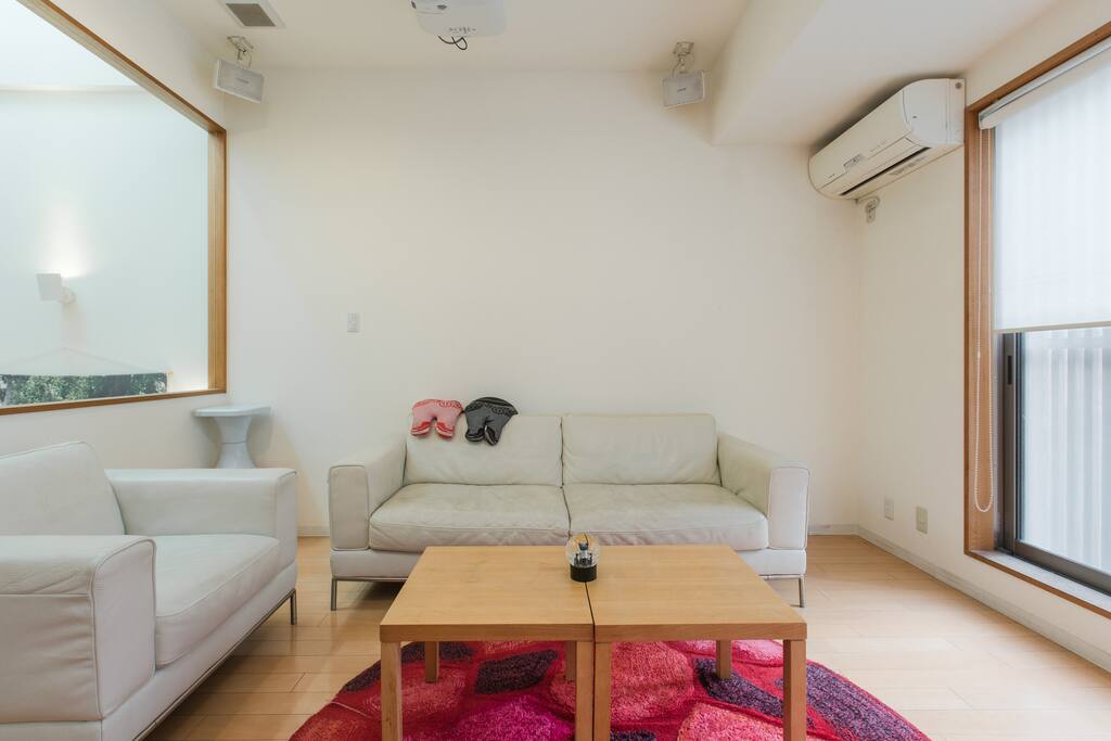 You can use the whole flat to yourselves.