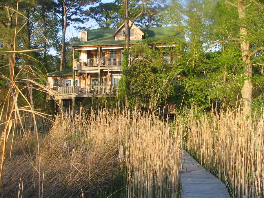The Cypress Moon Inn