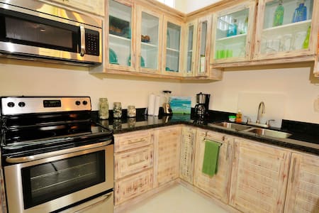 Jaco Beach Condo Close to beach