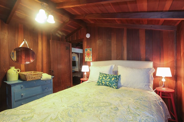 2-საძინებლიანი საწოლი 152 × 203 სმ