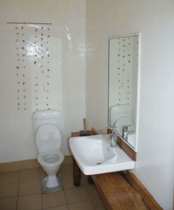 Studio bathroom