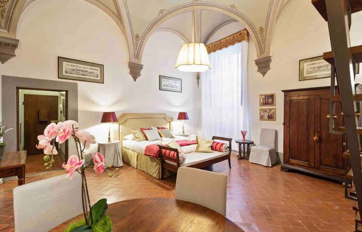 Residenze d’epoca Palazzo Centro storico+ garage gallery image 4