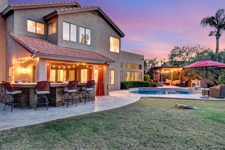 Extravagant Backyard & Dazzling Interior Concepts - Phoenix, AZ