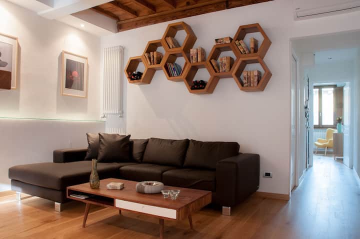 Design Apartment Just Steps From The Duomo - Florença
