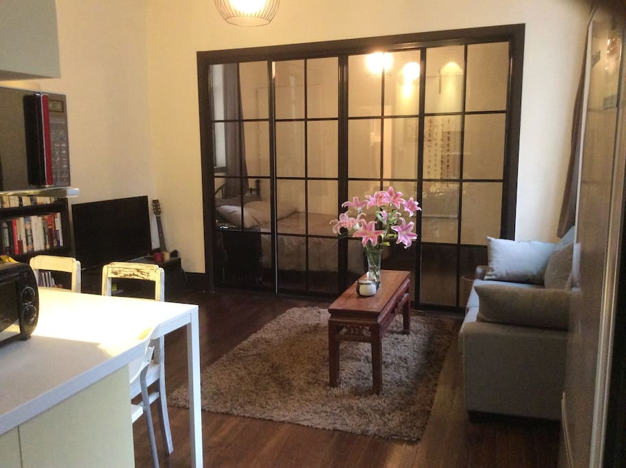 Traditional Shanghai style with modern amenities