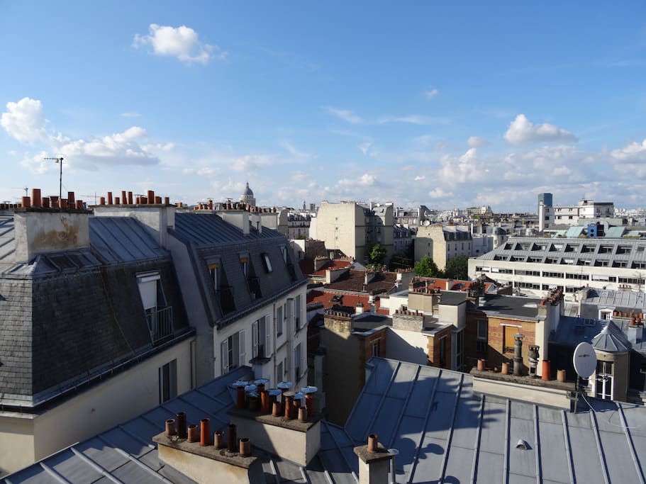 Magnifique vue sur le Panthéon et les toits de Paris