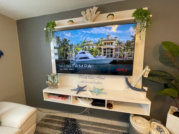 Smart tv with Netflix & Amazon prime