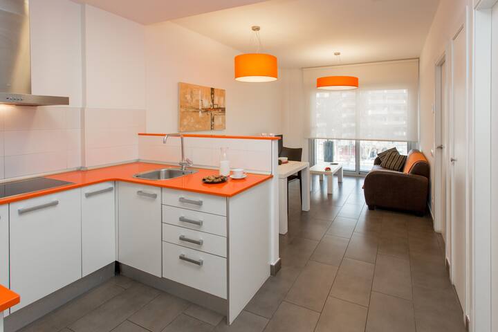 Two Bedrooms Apartment Steps From Subway Station in BCN Center gallery image 3