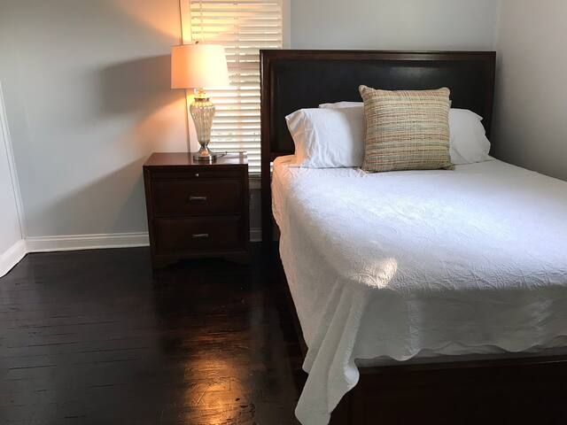 A pleasant Cottage experience. Clean and Unique!