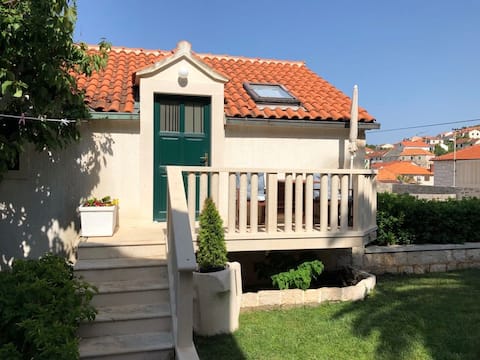 Top Airbnb: Studio apartment - Biočina in Splitska