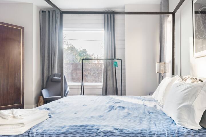 New Single Level Ranch Home by Highland Park with Pool gallery image 5