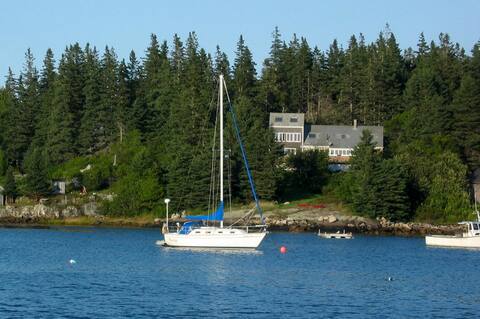 Stunning Vinalhaven Waterfront Home