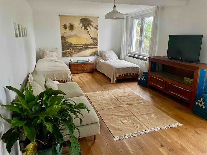 Schlafzimmer 1: die Einzelbetten (0,90m x 2,00m) können auch zusammen als Doppelbett (1,80m x 2,00m) genutzt werden.