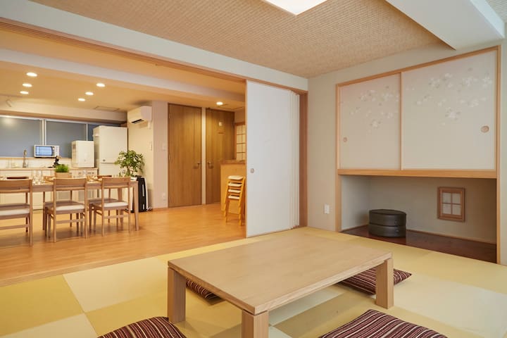 90sqm. Tatami, traditional Japanese style room