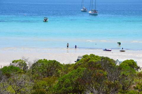 Beach Front * Great Views* Fireplace*Air Con*Wi-Fi
