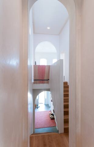 An extradordinary St Kilda mansion gallery image 2