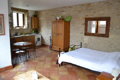Beautiful stables studio apartment