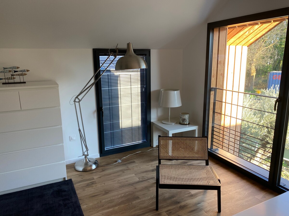 Annonce Airbnb populaire: Loft 2 people, Forest view à Saint Briac Sur Mer