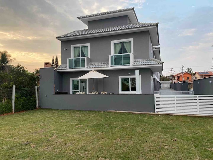 House with 2 ensuites, large outdoor area, 300 meters from the beach