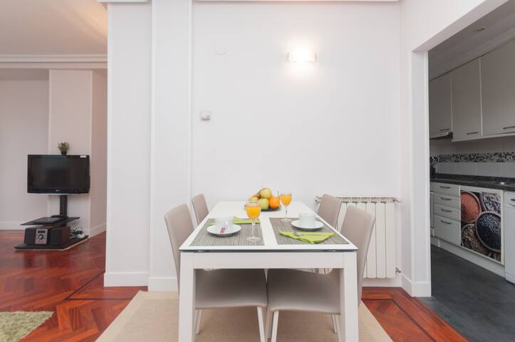 Great attic+terrace+parking. Beach views. ESS00578 gallery image 3