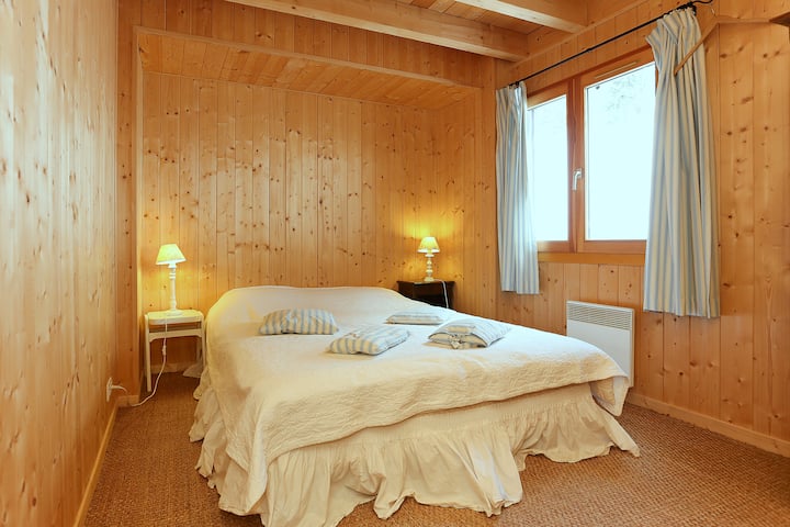 1. dvokrevetna soba u dnevnom boravku