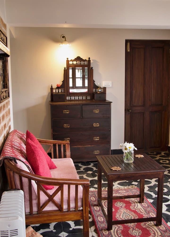 Ivy Cottage · Stumpfields W/ Breakfast - Coonoor