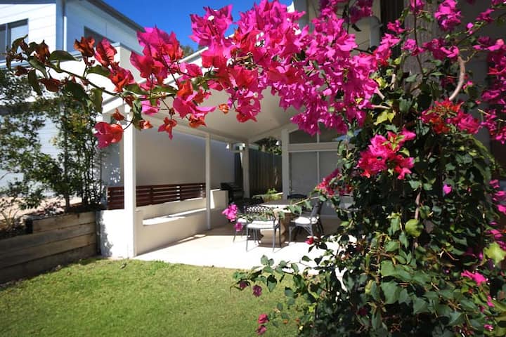 Dicky Beach Escape Caloundra