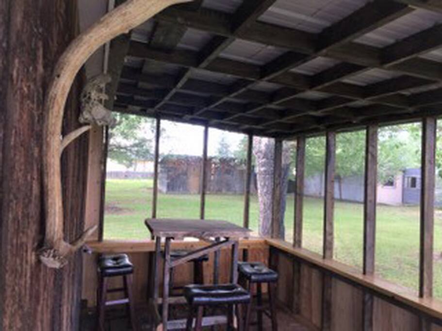 The screen porch is a perfect way to end a day of fishing!