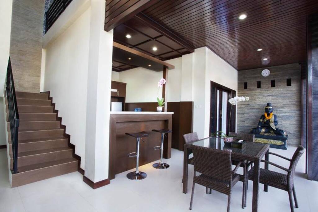 Dining & kitchen