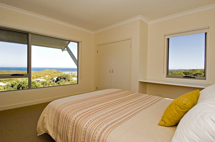 Chumba cha kulala kimoja (chenye sebule)