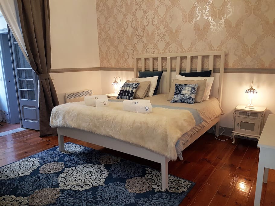 King Size Bed