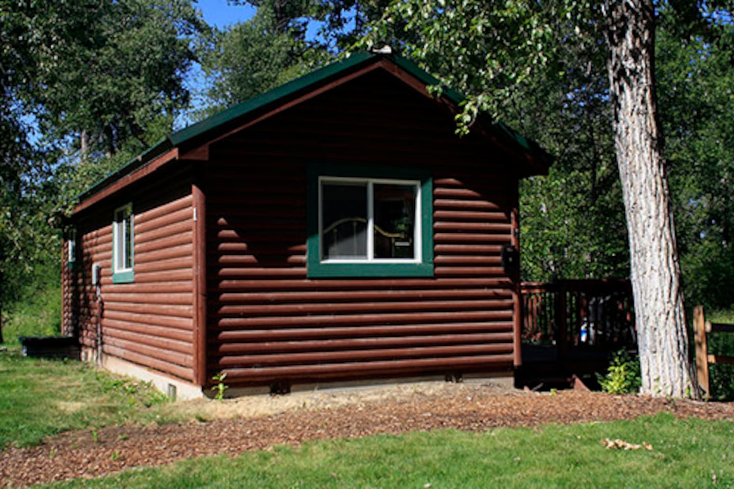 Gallatin Cabin 1 At Gallatin River Hideaway Cabins For Rent In