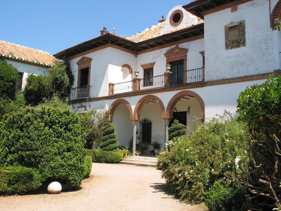 Lovely main façade over the italian fountain garden