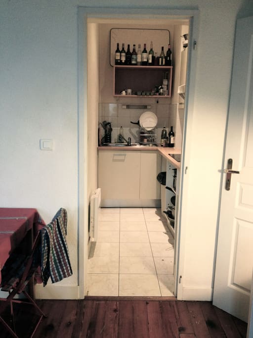 kitchen (small but functional)