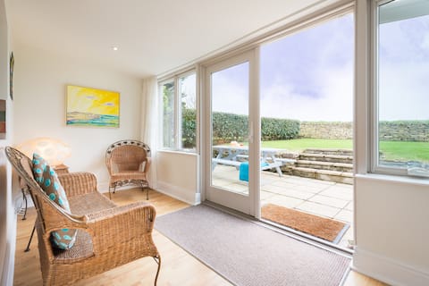 Dog-Friendly Cornish Cottage near Newquay - Popham