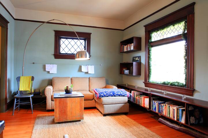 Vacation Rentals Homes Experiences Places Airbnb 