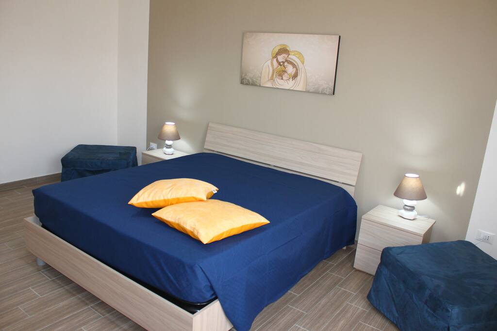 Garibaldi Rooms