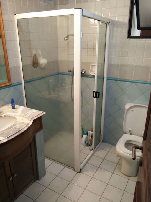 Bathroom (shared with another room)