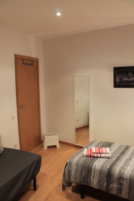 AMPLITUD HABITACION