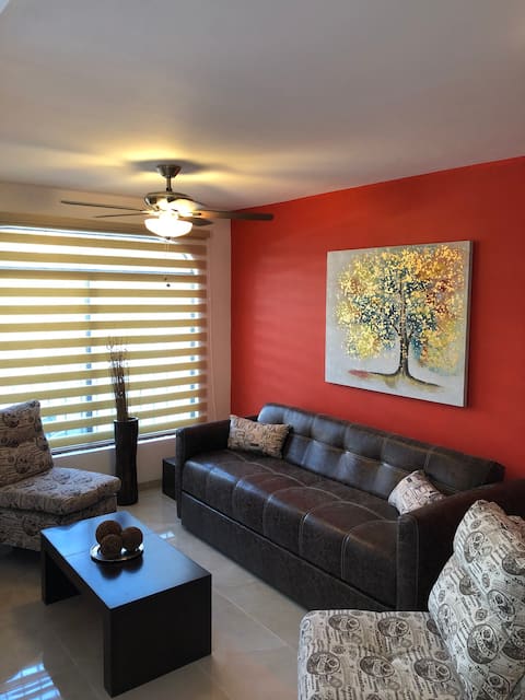 Casa fracc. Private close to what you need.