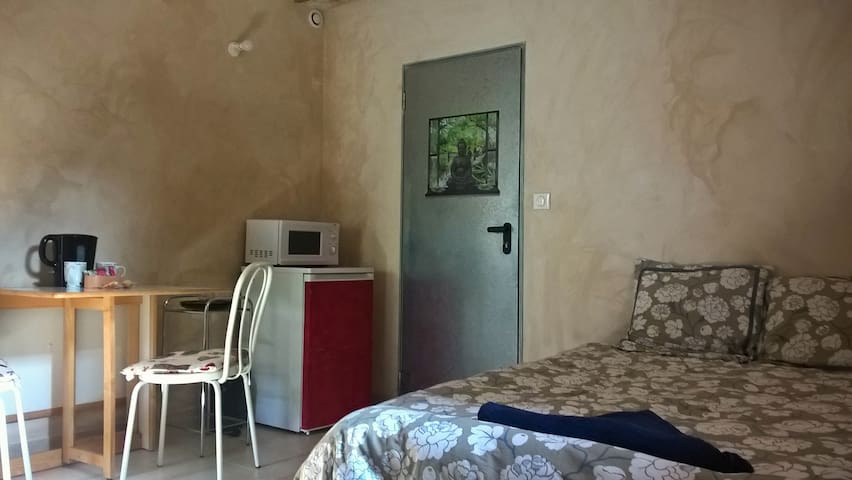 Our quiet and independent guest room