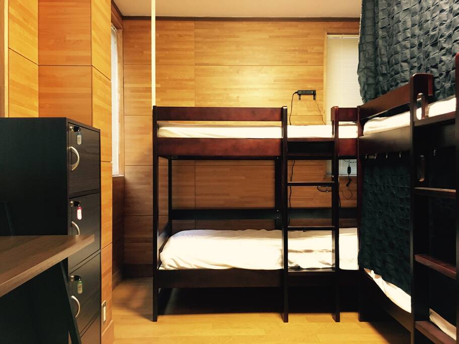 Private Locker.