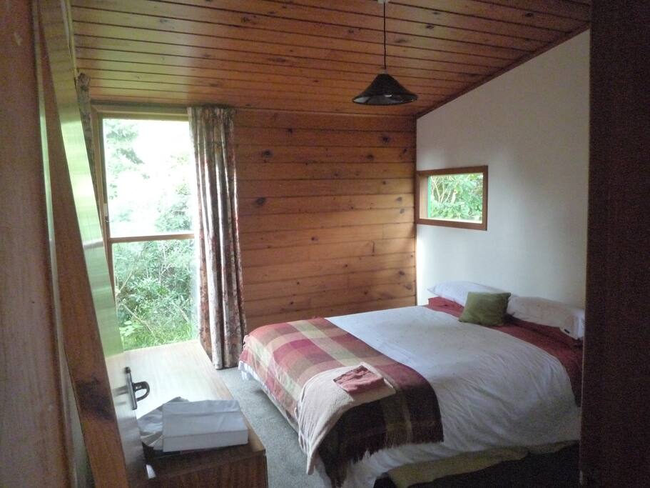 Queen bedroom