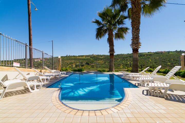 2 Private Villas 550m² Aris and Stratos Palace