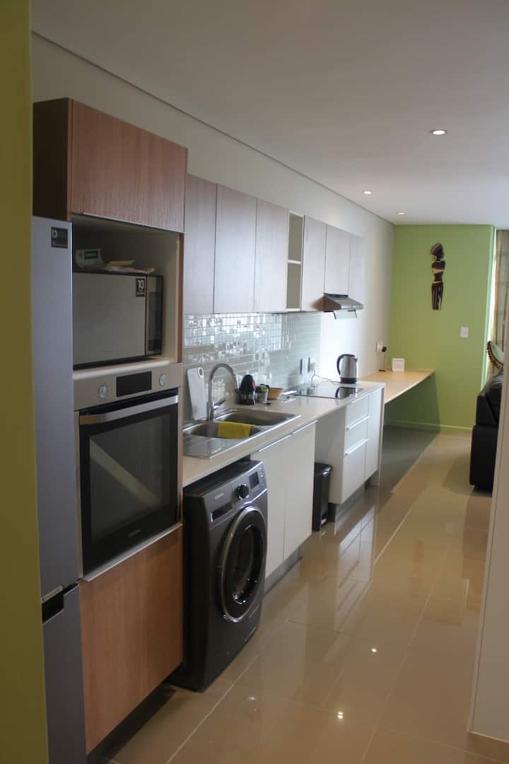 Modern studio apartment _Unit 715 on Freedom Plaza Apartments for