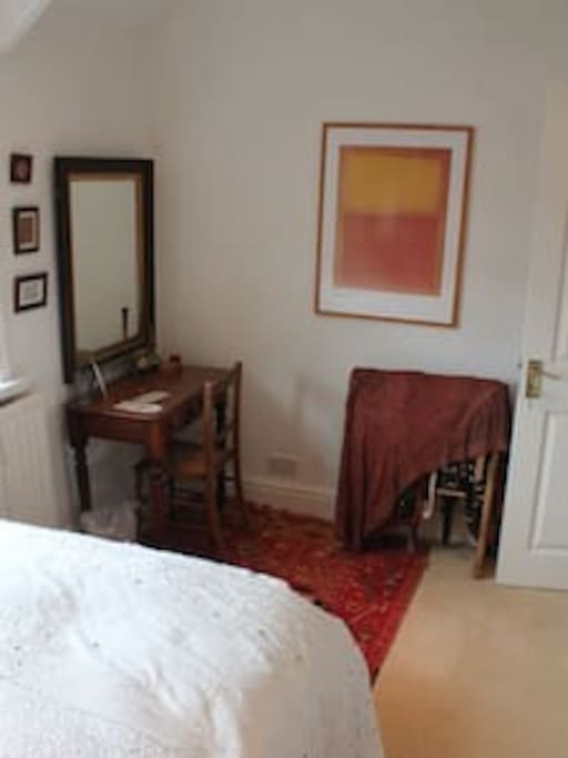 Dressing table area